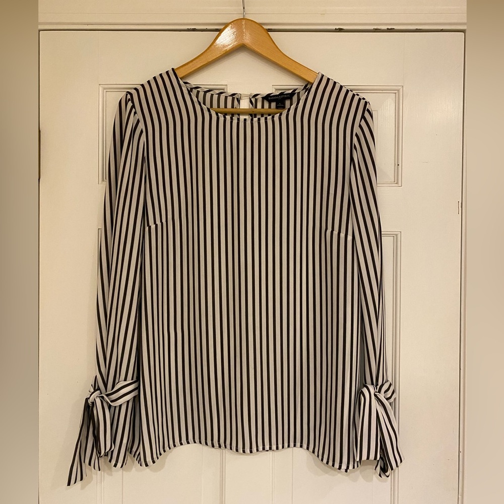 Banana Republic blouse with bow accent on sleeves